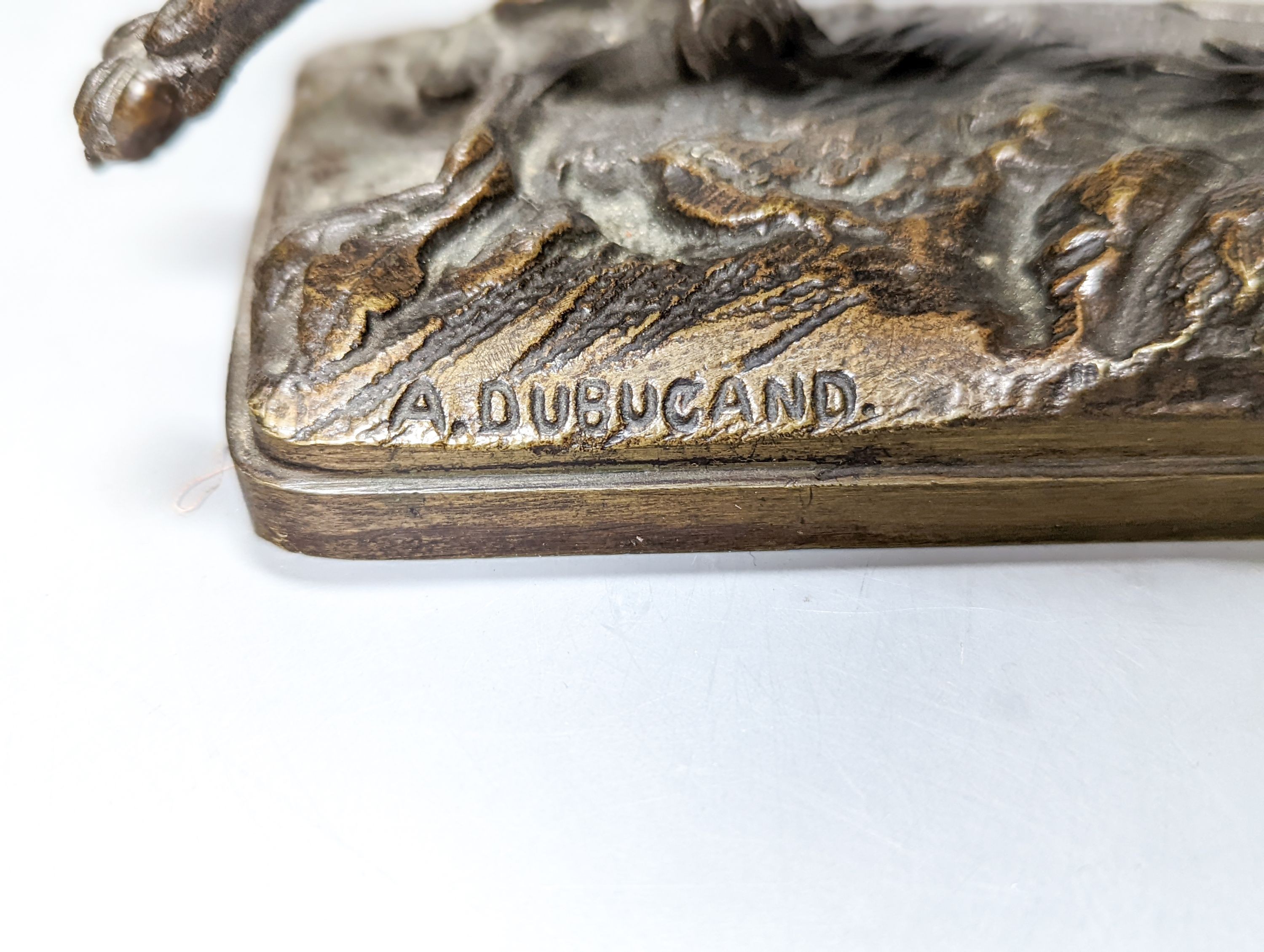 Alfred Dubucand (1828-1894) bronze sculpture of a hunting dog, signed in the bronze. 21cm